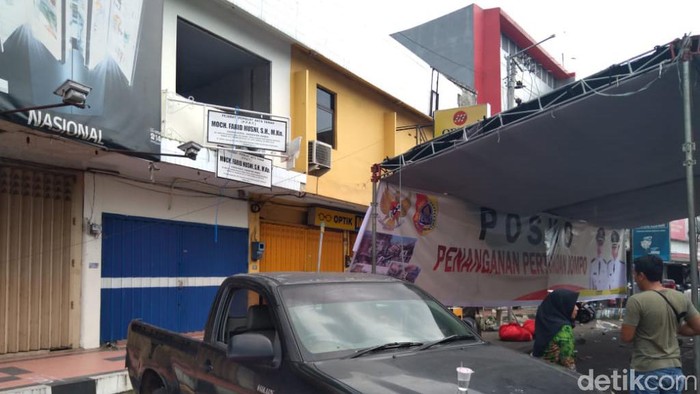 ruko ambruk di jember