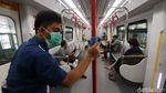 LRT Jakarta Dibersihkan Antisipasi Penyebaran Corona