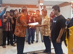Bantuan Rp 176 Juta Diberikan untuk Warga Blitar Terdampak Kerusuhan Suporter