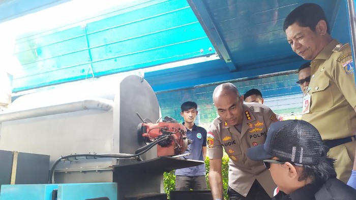 Polres Jakbar menangkap pengedar ganja sintetis