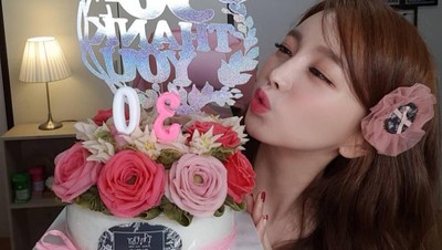 Momen Seru Ssoyoung, Wanita Cantik yang Hobi Mukbang Makanan Ekstrem