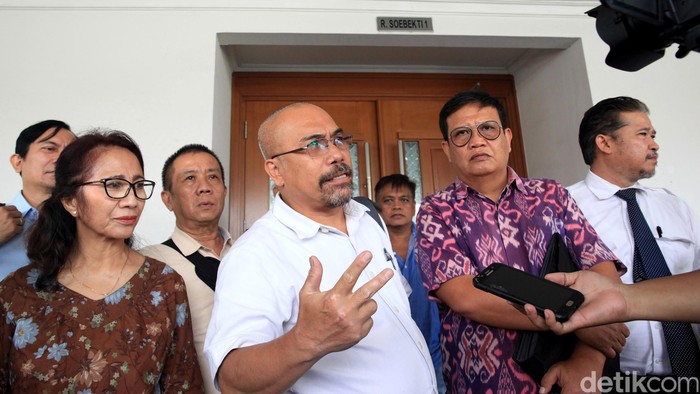 Sejumlah warga korban banjir Jakarta hadiri sidang gugatan terhadap Gubernur Anies Baswedan. Sidang itu digelar di PN Jakarta Pusat.