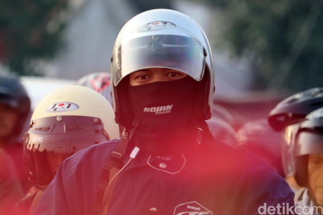 Terpopuler: Driver Ojol Pakai Masker Anti-nuklir, RX-King Rp 150 Juta