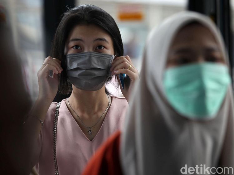 Bermunculan Varian Baru COVID-19 di Asia, Masih Punya Masker dan Hand Sanitizer?
