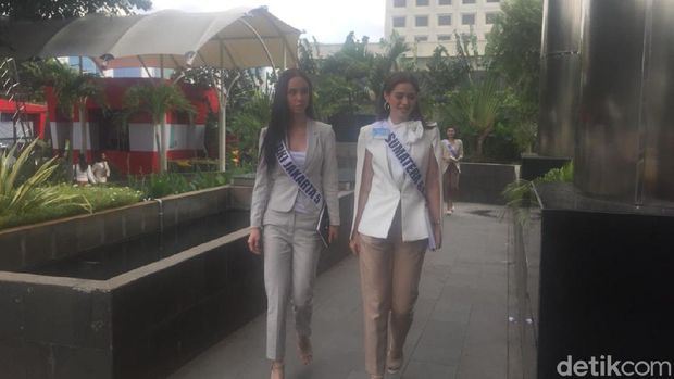 Tebar Senyum, 39 Finalis Putri Indonesia Sambangi KPK