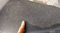 Meski begitu kondisi dan situasi aman terkendali meskipun abu erupsi Gunung Merapi cukup tebal.