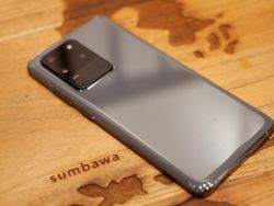 Bongkar Kotak Ponsel Samsung Harga Rp 18 Juta