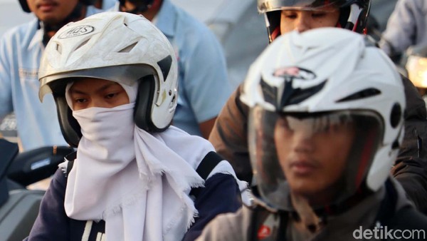 Waspada Ahli Ungkap Masker Buff Justru Memperparah Penyebaran Virus Corona Padahal Banyak Dipakai Tribunnewsmaker Com