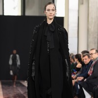 Elie Saab menampilkan koleksi busana musim gugur di Paris Fashion Week 2020, Paris, Prancis, Sabtu [29/2/2020]. Photo by Pascal Le Segretain/Getty Images.