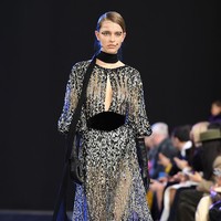 Elie Saab menampilkan koleksi busana musim gugur di Paris Fashion Week 2020, Paris, Prancis, Sabtu [29/2/2020]. Photo by Pascal Le Segretain/Getty Images.