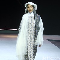 Etu by Restu Anggraini menampilkan koleksi terbaru di Muslim Fashion Festival 2020, Jakarta Convention Center, Jakarta. Sabtu [22/2/2020]. Foto: Mohammad Abduh/Wolipop