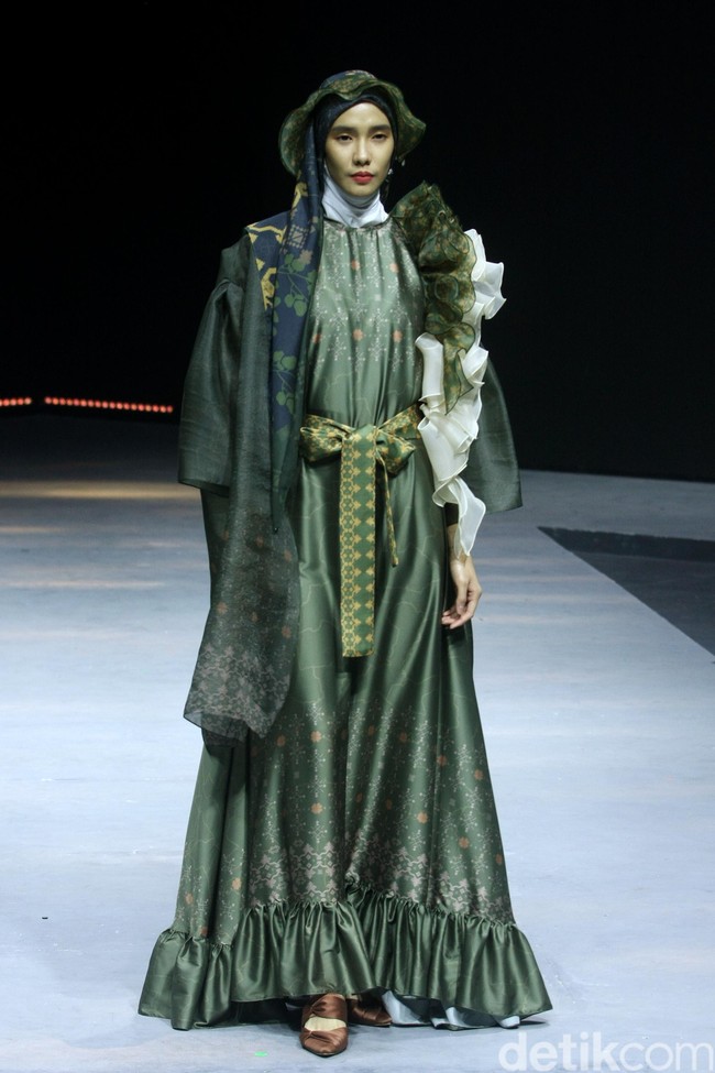 Etu by Restu Anggraini menampilkan koleksi terbaru di Muslim Fashion Festival 2020, Jakarta Convention Center, Jakarta. Sabtu [22/2/2020]. Foto: Mohammad Abduh/Wolipop