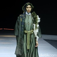 Etu by Restu Anggraini menampilkan koleksi terbaru di Muslim Fashion Festival 2020, Jakarta Convention Center, Jakarta. Sabtu [22/2/2020]. Foto: Mohammad Abduh/Wolipop
