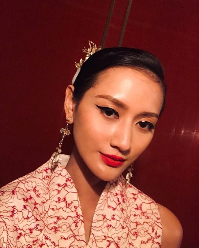 Bersaing dengan 39 finalis Puteri Indonesia 2020, Ayu Maulida membawa advokasi bernama Senyum Desa. Ayu dan beberapa temannya mendirikan komunitas Senyum Desa untuk membantu anak-anak di desa mendapatkan pendidikan yang layak. Foto: Instagram @ ayumaulida97