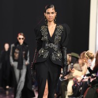 Elie Saab menampilkan koleksi busana musim gugur di Paris Fashion Week 2020, Paris, Prancis, Sabtu [29/2/2020]. Photo by Pascal Le Segretain/Getty Images.