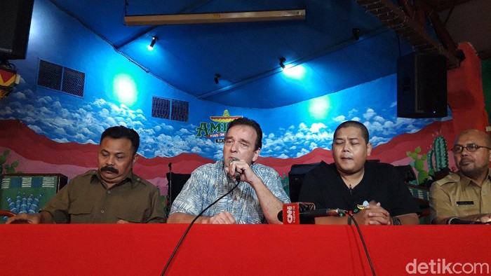 Pemilik Amigos Kemang Ron Mulles