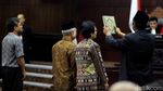 Pakar Hukum hingga Ahli Filsafat Bersaksi di Sidang Uji Formil UU KPK