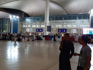 Arab Saudi Buka Penerbangan Internasional Mulai 15 September