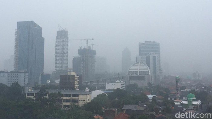 Hujan deras di Jakarta Selatan