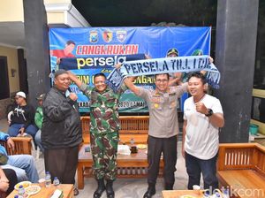 Jelang Laga Kandang Pertama Persela, Polisi Ajak Suporter Cangkruk Bareng