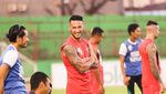 Intip Kulineran Raphael Maitimo, Pesepakbola yang Dinner Bareng Agnez Mo
