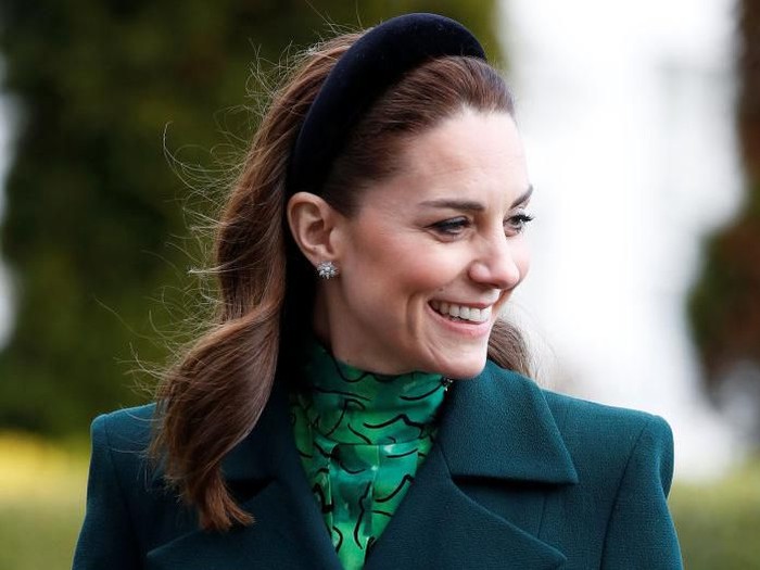 DUBLIN, IRELAND - MARCH 03: Prince William, Duke of Cambridge and his wife Catherine, Duchess of Cambridge, arrive to meet with Irelands President Michael D. Higgins and his wife Sabina Coyne at the official presidential residence Aras an Uachtarain on March 3, 2020 in Dublin, Ireland. (Photo by Phil Noble - Pool/Getty Images)