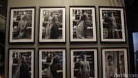 Beragam karya foto yang dipamerkan.