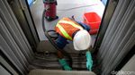 Operasi Menyeluruh Disinfeksi Corona di Ratangga MRT Jakarta