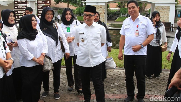 bupati anas