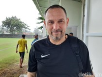 Bukan Bernardo Tavares, Semen Padang Tunjuk Dejan Antonic Jadi Pelatih Baru