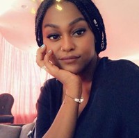 Menurut laporan Al Jazeera, pihak berwenang juga telah memerintahkan agar tim produksi di belakang video musik Ayasel Slay dituntut. Seperti apa lirik lagu Bint Mecca yang dinyanyikan Ayasel Slay? Foto: Instagram @asayelslay