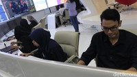 Layanan yang diberikan sangat terpercaya. Pasalnya, ada dokter yang siaga memberikan arahan maupun informasi kepada masyarakat di balik telepon.
