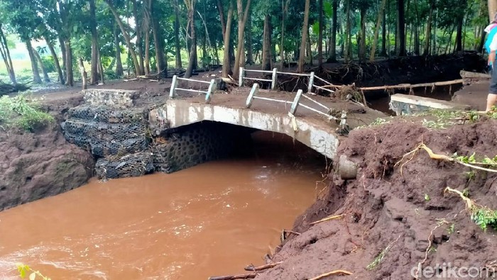 banjir bandang di banyuwangi