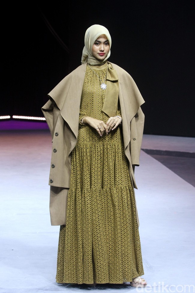 Fashion show terbaru busana muslim Ayu Dyah Andari bertajuk Oase di Muslim Fashion Festival 2020, Jakarta Convention Center, Jakarta, Sabtu [22/2/2020]. Foto: Mohammad Abduh/Wolipop.