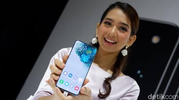 Ditenagai Exynos 990 dengan RAM 8 GB. Foto: Adi Fida Rahman/detikINET