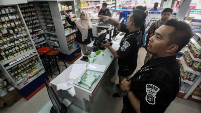 Polda Aceh Gelar Razia Masker di Apotek