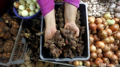 Geger Corona, Harga Jahe Merah Rp 90.000 & Bawang Bombai Rp 160.000
