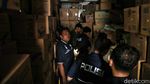 Polisi Sidak Distributor Masker di Kawasan Glodok