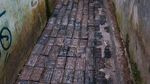 Warga di Lebak Olah Limbah Sampah Plastik Jadi Paving Block