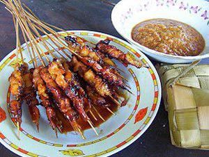 Sate Ambal Khas Kebumen, Gurihnya Daging Ayam dan Saus Tempe Bikin Nagih