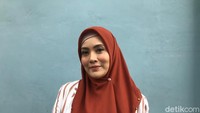 Elma Theana terpapar COVID-19 dengan gejala ringan setelah pulang dari Bali. Foto: Elma Theana. Hanif/detikHOT