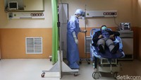 Simulasi ini dilakukan untuk penanganan pasien virus corona sesuai standar operasional.