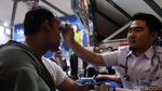 Diperiksa Suhu Tubuhnya, Penumpang di Stasiun Bandung Bebas Corona