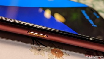 Untuk dapur pacunya, Realme menyematkan prosesor terbaru untuk X50 Pro 5G yang menasbihkan ponsel ini masuk ke dalam kategori flagship.Foto: Agus Tri Haryanto/detikINET