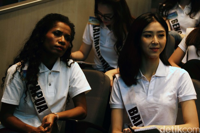 Namun, perjalanannya di kontes kecantikan bermula dari Jegeg Bali (Duta Pariwisata di Bali) pada 2015. Saat itu, usianya baru 18 tahun. Lima tahun kemudian, ia mengikuti audisi Puteri Bali 2020 dan keluar sebagai pemenang sehingga berhak untuk mewakili Bali di ajang Puteri Indonesia. Ia juga memenangkan penghargaan khusus Miss Intelligence. (Foto: Rengga Sancaya/detikcom)