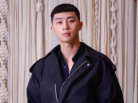 Park Seo Joon sebagai Park Saeroyi di 'Itaewon Class'