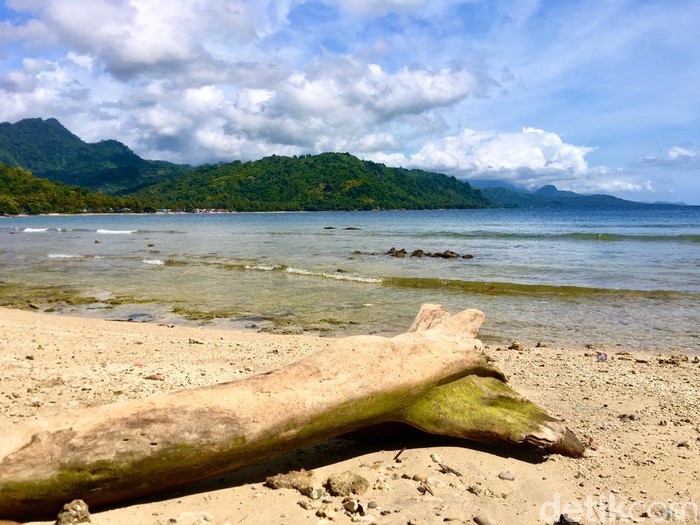 Pantai Batu Taka Urung Pantai Batu Taka Urung