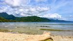Si Cantik dari Majene, Pantai Batu Taka Urung