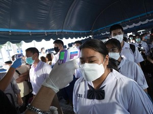 Thailand Cabut Aturan Wajib Masker di Dalam-Luar Ruangan