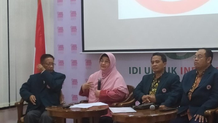 Konferensi Pers PB IDI soal Virus Corona